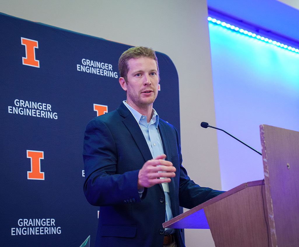 Kenny Swartz speaks at a podium