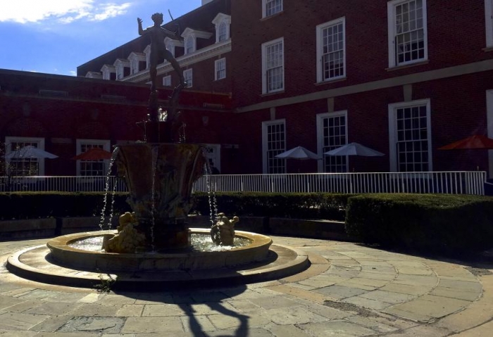Fountain outside of the Union to the west.