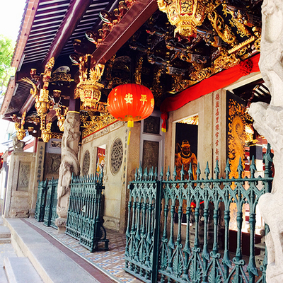 Strolling past an ancient Chinese temple on my last day in Singapore.