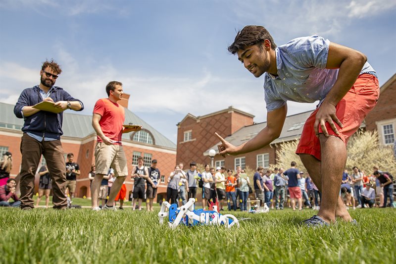 Student demonstrates robot on the Bardeen QUad